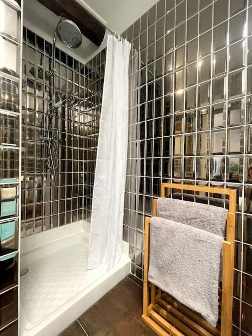 Apartment Charme Urbain Sous Les Toits-terrasse/clim/parking *
